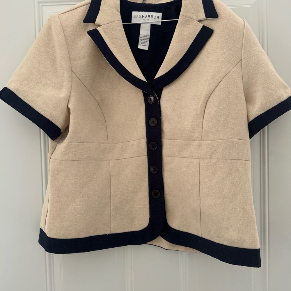 Sag Harbor Beige and Navy Short Sleeve Skirt Outfit
